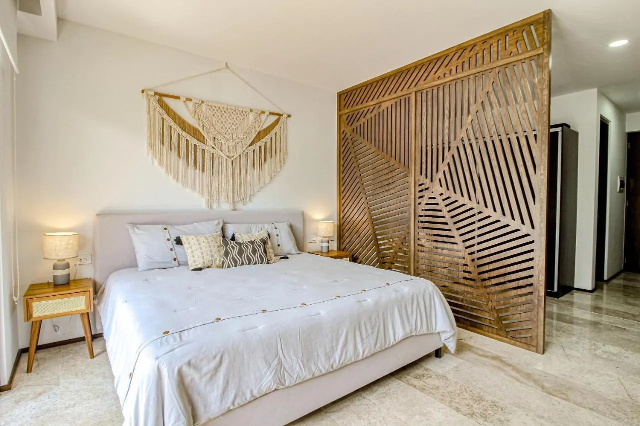 Menesse 102 At Av Coba Otel Tulum Meksika