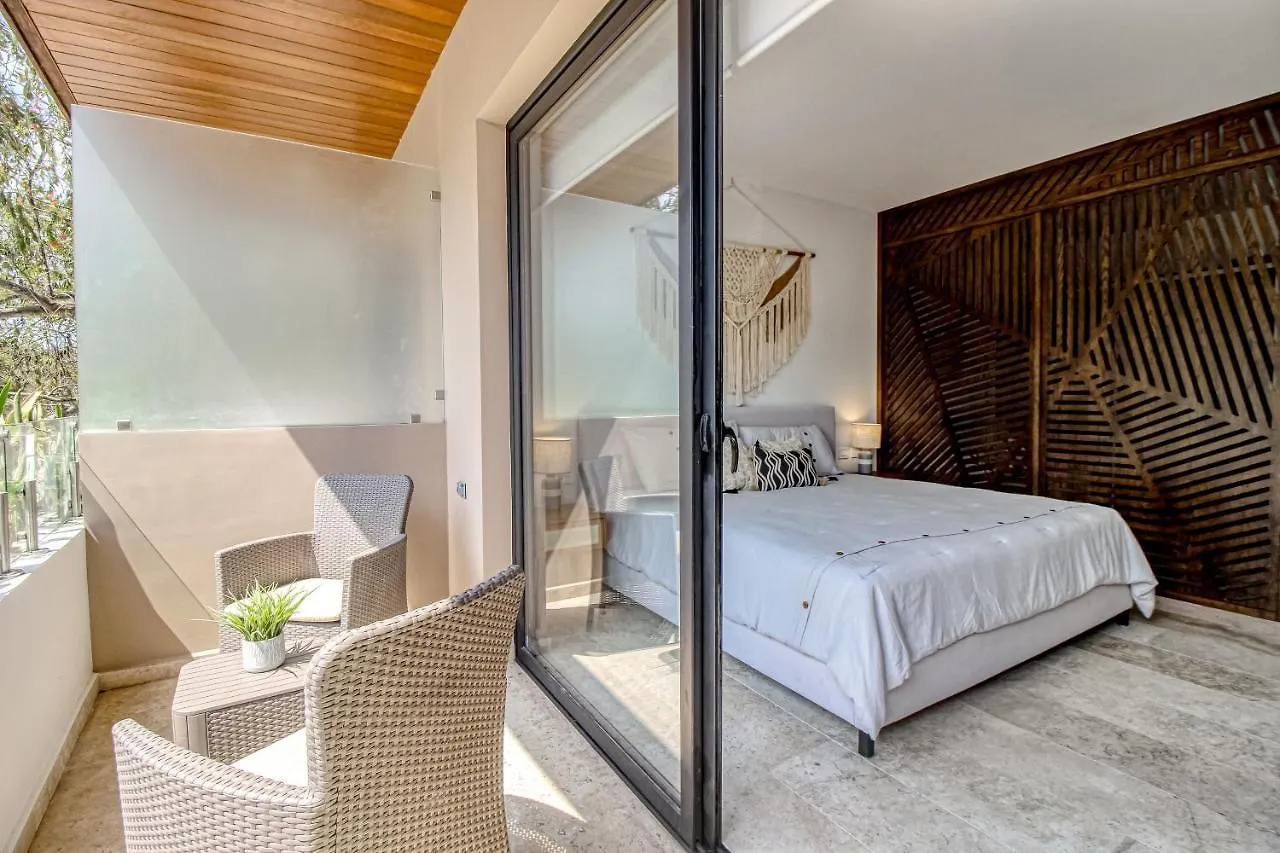Menesse 102 At Av Coba Otel Tulum Meksika